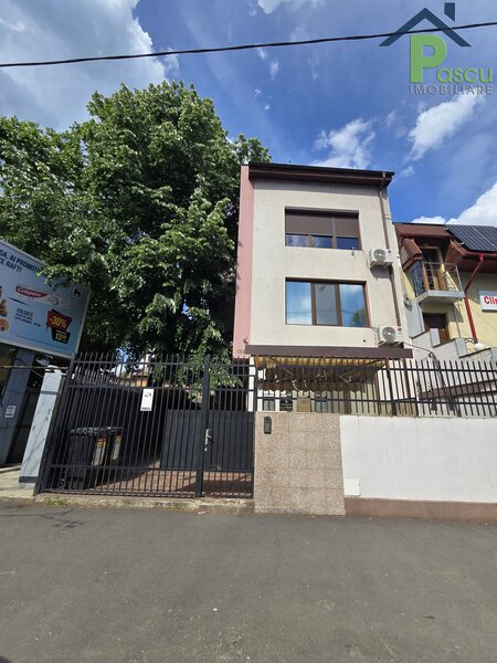 Timpuri Noi, Splaiul Unirii