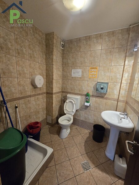 Timpuri Noi, Splaiul Unirii